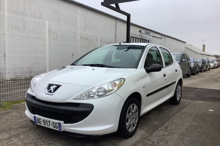 PEUGEOT 206+