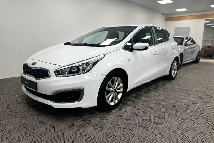 KIA CEE'D BUSINESS